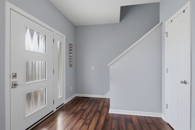 102 Bartlett Ln, Hendersonville, TN 37075