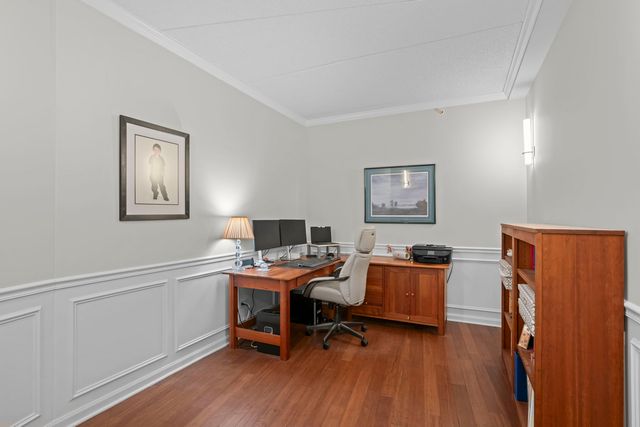 125 Lakeview Drive 301, Bloomingdale, IL 60108