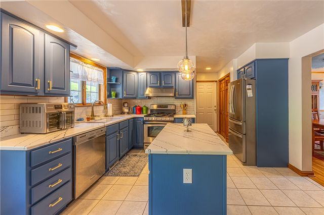 347 Forest, Belle Vernon, PA 15012