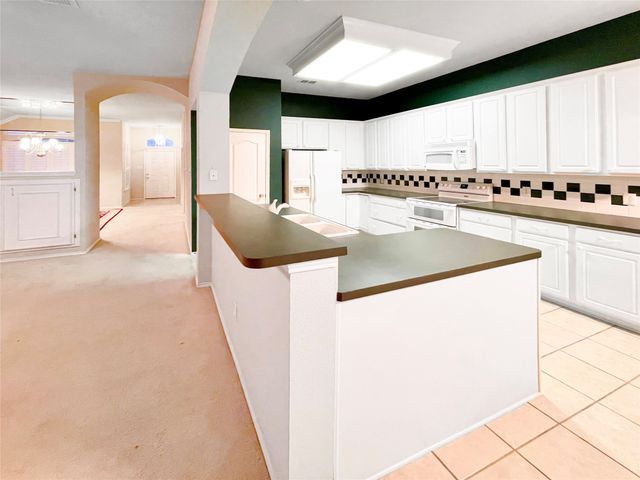 2712 Hereford Road, Denton, TX 76210