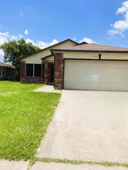 8111 Sanford Street, Baytown, TX 77521