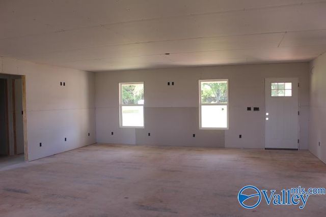 37 Mitchell Drive, Rainsville, AL 35986