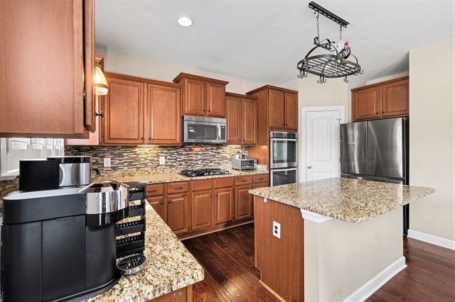 4015 Pendleton Dr, Spring Hill, TN 37174