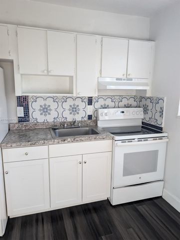 1461 SW 5th St 2, Miami, FL 33135