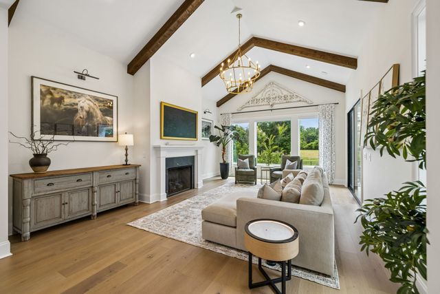 5805 Bridget Ct, Arrington, TN 37014