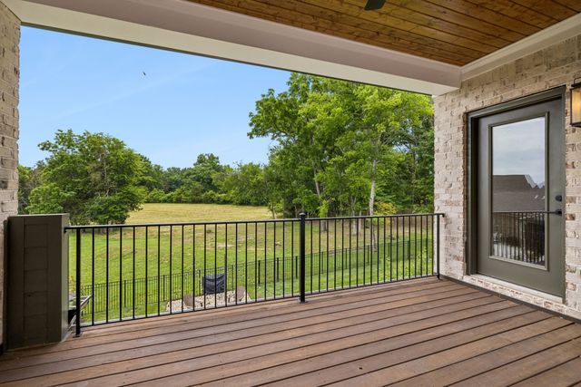 5805 Bridget Ct, Arrington, TN 37014