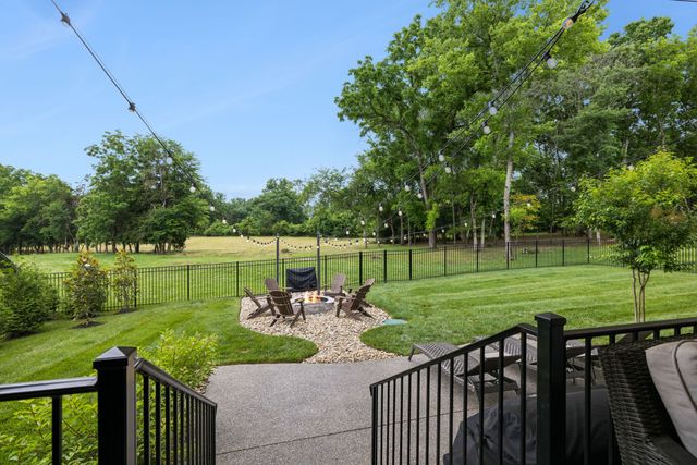 5805 Bridget Ct, Arrington, TN 37014