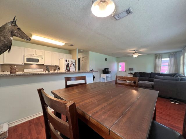 1406 County Road 3141 E, Cleveland, TX 77327