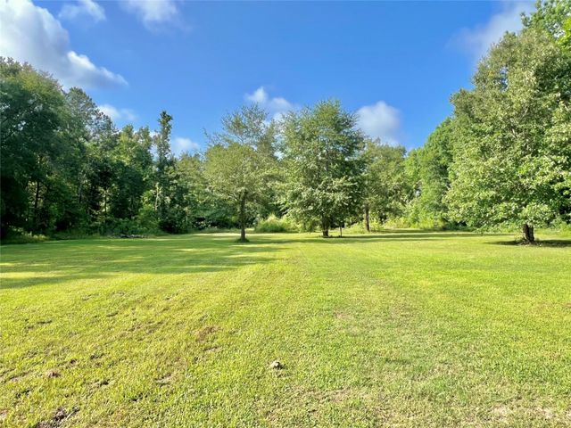 1406 County Road 3141 E, Cleveland, TX 77327