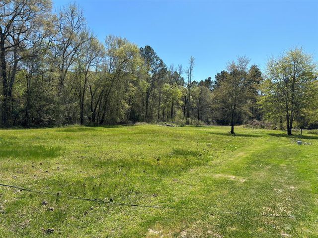 1406 County Road 3141 E, Cleveland, TX 77327
