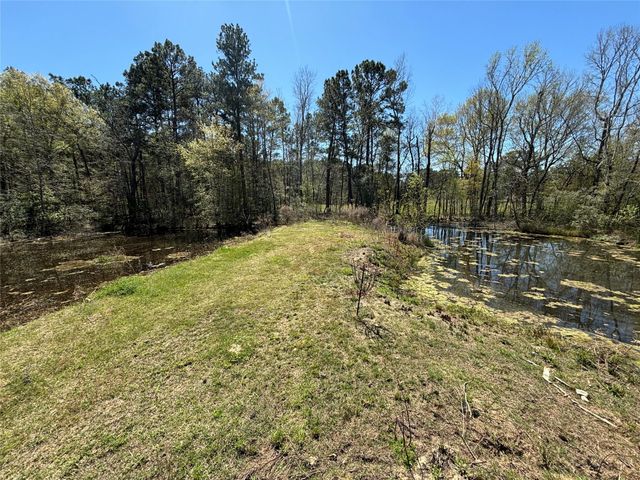 1406 County Road 3141 E, Cleveland, TX 77327