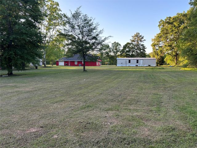 1406 County Road 3141 E, Cleveland, TX 77327