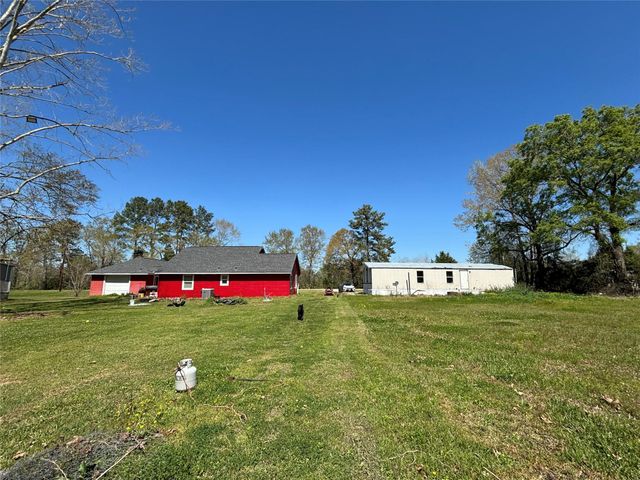1406 County Road 3141 E, Cleveland, TX 77327