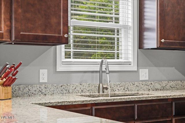 404 Allen Avenue, Elizabethton, TN 37643