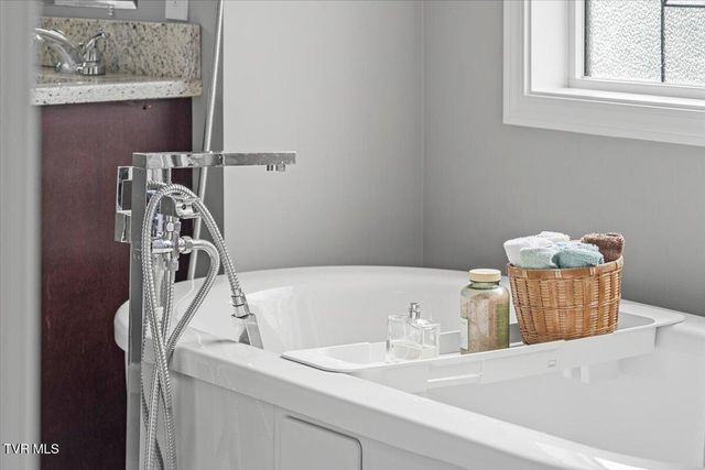 404 Allen Avenue, Elizabethton, TN 37643