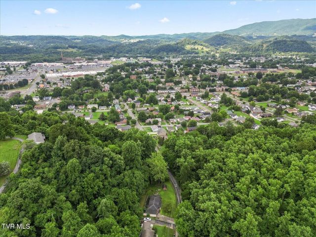 404 Allen Avenue, Elizabethton, TN 37643