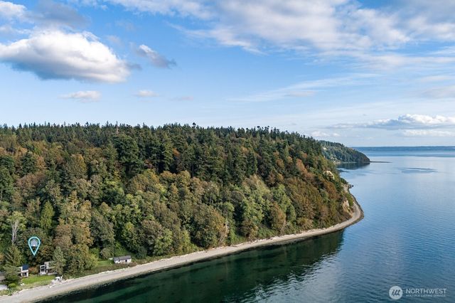 7683 Maxwelton Road, Clinton, WA 98236