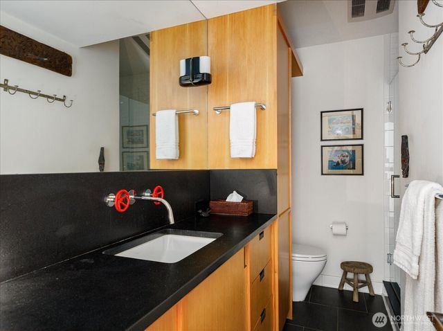 7683 Maxwelton Road, Clinton, WA 98236