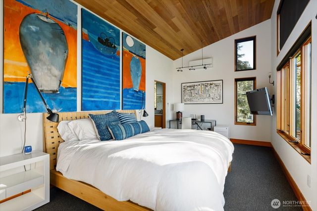 7683 Maxwelton Road, Clinton, WA 98236