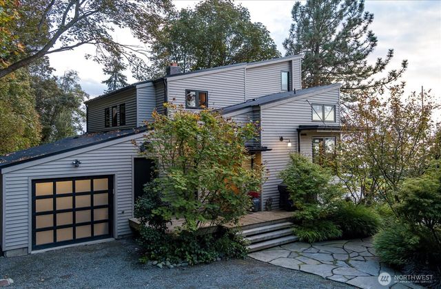 7683 Maxwelton Road, Clinton, WA 98236