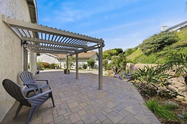 3327 Vivienda Circle, Carlsbad, CA 92009