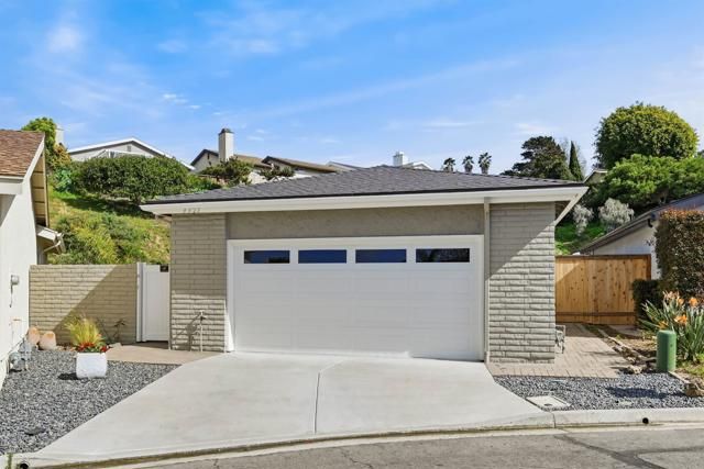 3327 Vivienda Circle, Carlsbad, CA 92009