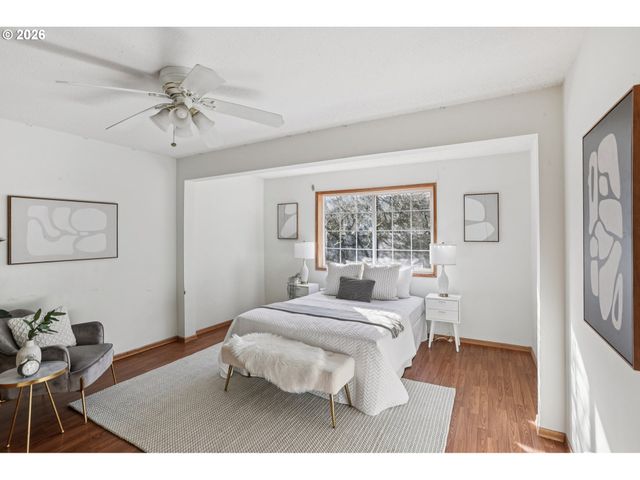 15220 Ne COUCH Ct, Portland, OR 97230