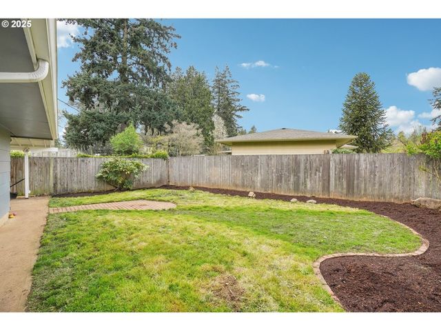 15220 Ne COUCH Ct, Portland, OR 97230