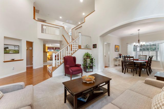 74 E Greywing Circle, The Woodlands, TX 77382