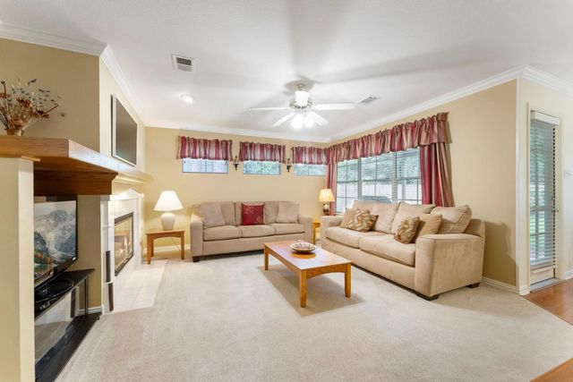74 E Greywing Circle, The Woodlands, TX 77382