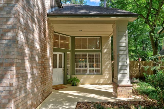 74 E Greywing Circle, The Woodlands, TX 77382