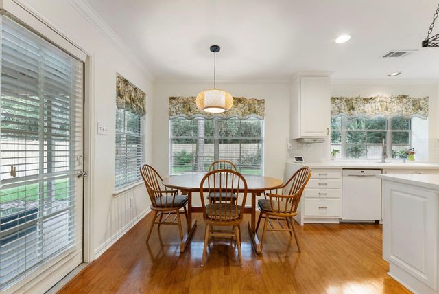 74 E Greywing Circle, The Woodlands, TX 77382