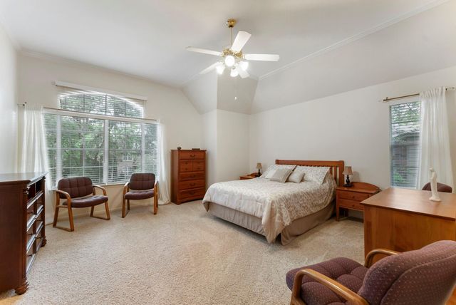 74 E Greywing Circle, The Woodlands, TX 77382