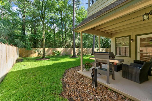 74 E Greywing Circle, The Woodlands, TX 77382