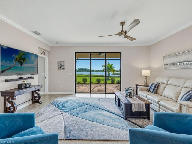 1482 Santiago CIR, Naples, FL 34113