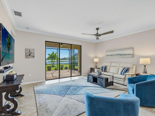 1482 Santiago CIR, Naples, FL 34113