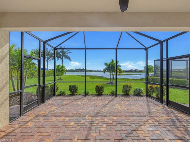 1482 Santiago CIR, Naples, FL 34113
