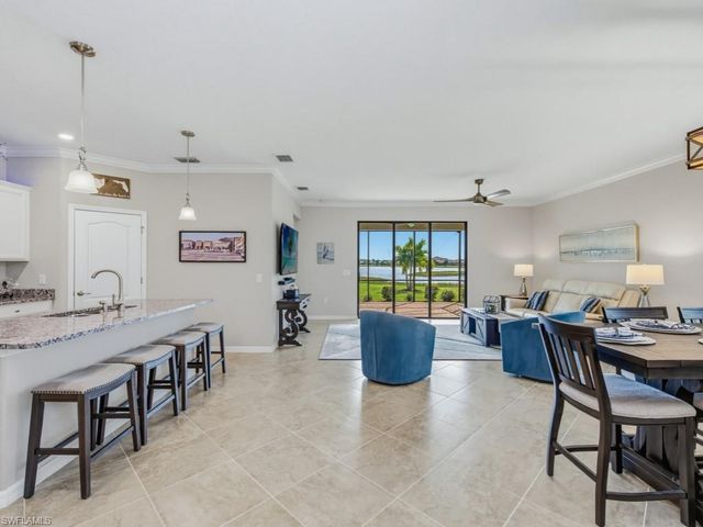 1482 Santiago CIR, Naples, FL 34113