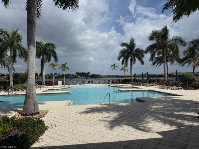 1482 Santiago CIR, Naples, FL 34113