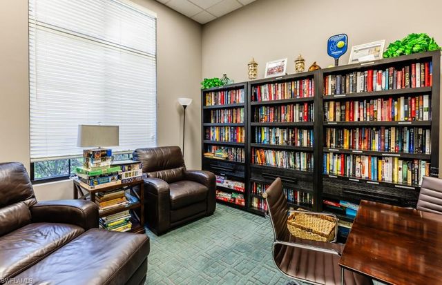 1482 Santiago CIR, Naples, FL 34113