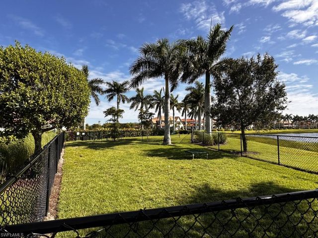 1482 Santiago CIR, Naples, FL 34113