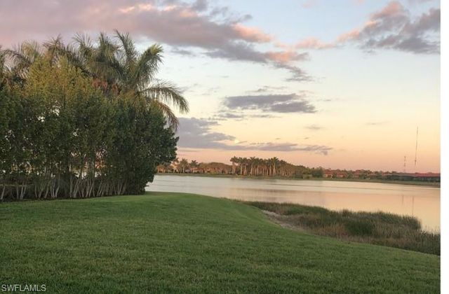 1482 Santiago CIR, Naples, FL 34113