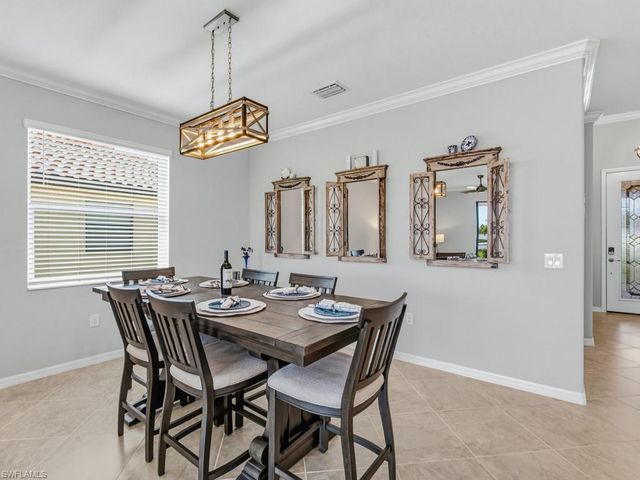 1482 Santiago CIR, Naples, FL 34113