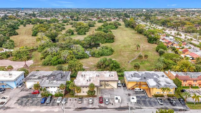 961 NW 45th Street 3, Deerfield Beach, FL 33064