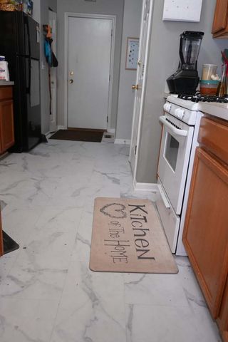 1704 Windward Avenue, Naperville, IL 60563