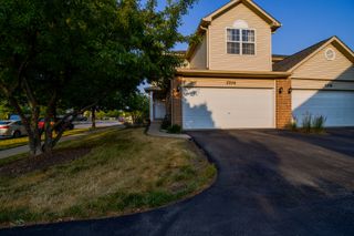 1704 Windward Avenue, Naperville, IL 60563