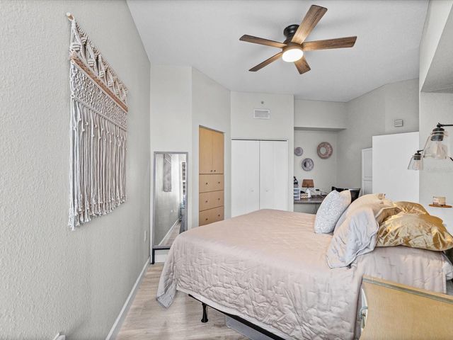 100 4TH AVENUE S 416, St Petersburg, FL 33701