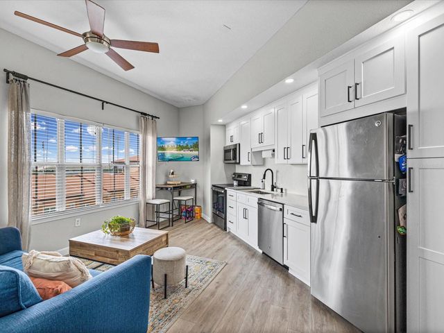 100 4TH AVENUE S 416, St Petersburg, FL 33701