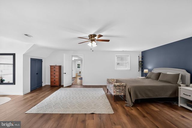 302 BRIDGEBORO RD, Moorestown, NJ 08057