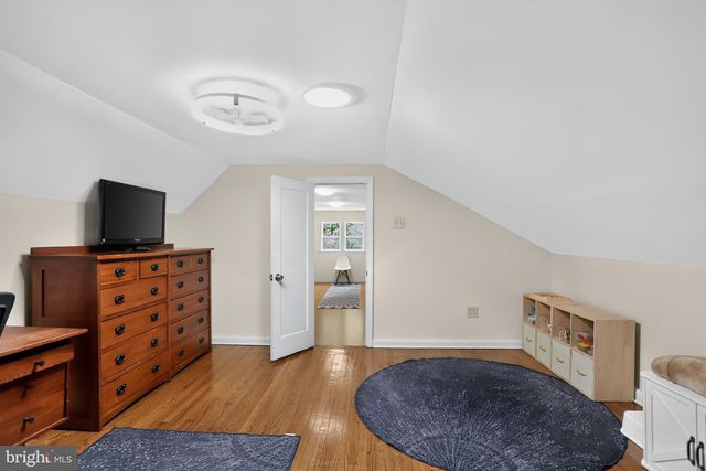 302 BRIDGEBORO RD, Moorestown, NJ 08057